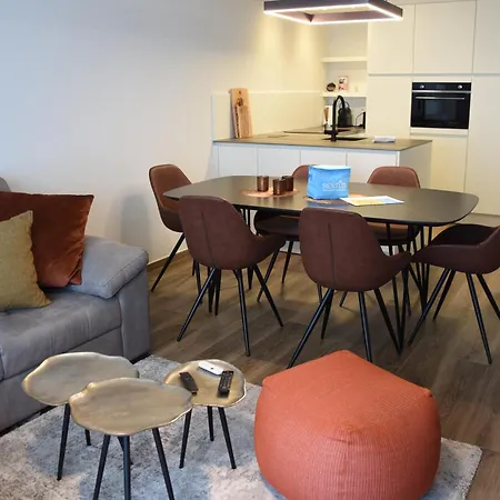 דירה Port Orion - Brand New Ground Floor Flat With Pool ניופורט