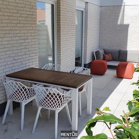 아파트 Port Orion - Brand New Ground Floor Flat With Pool 니우포르트