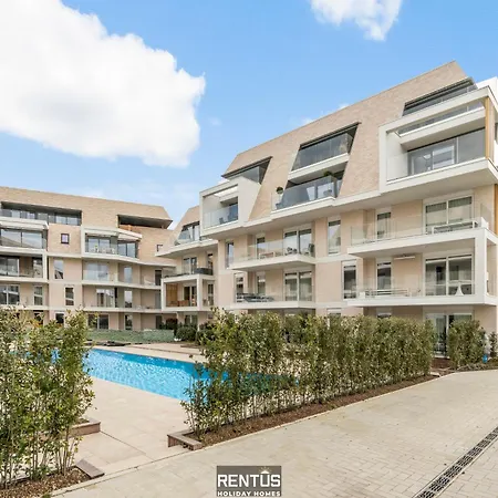 Port Orion - Brand New Ground Floor Flat With Pool ניופורט
